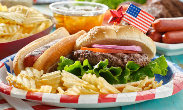 Hot Dog vs. Hamburger: Which is Healthier?