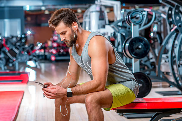 Fitbit vs Apple Watch - Which is the Better Choice?